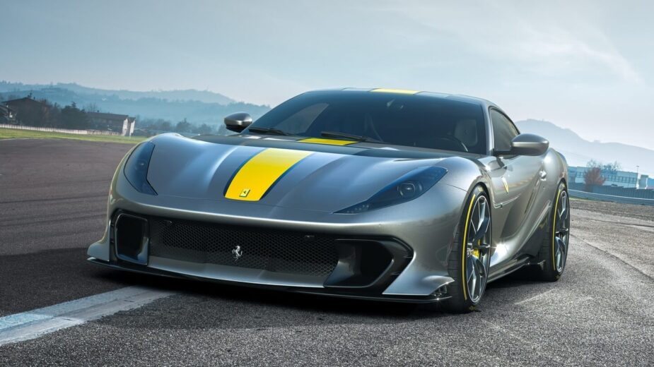 Ferrari 812 competizione