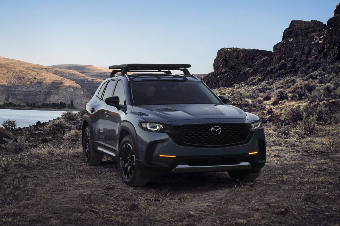 Mazda CX-50, frente 3/4