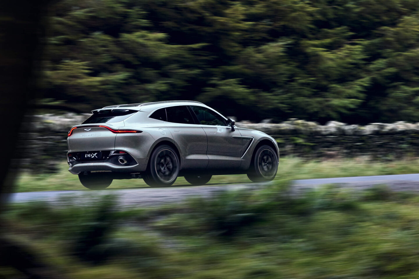 Aston Martin DBX Straight Six