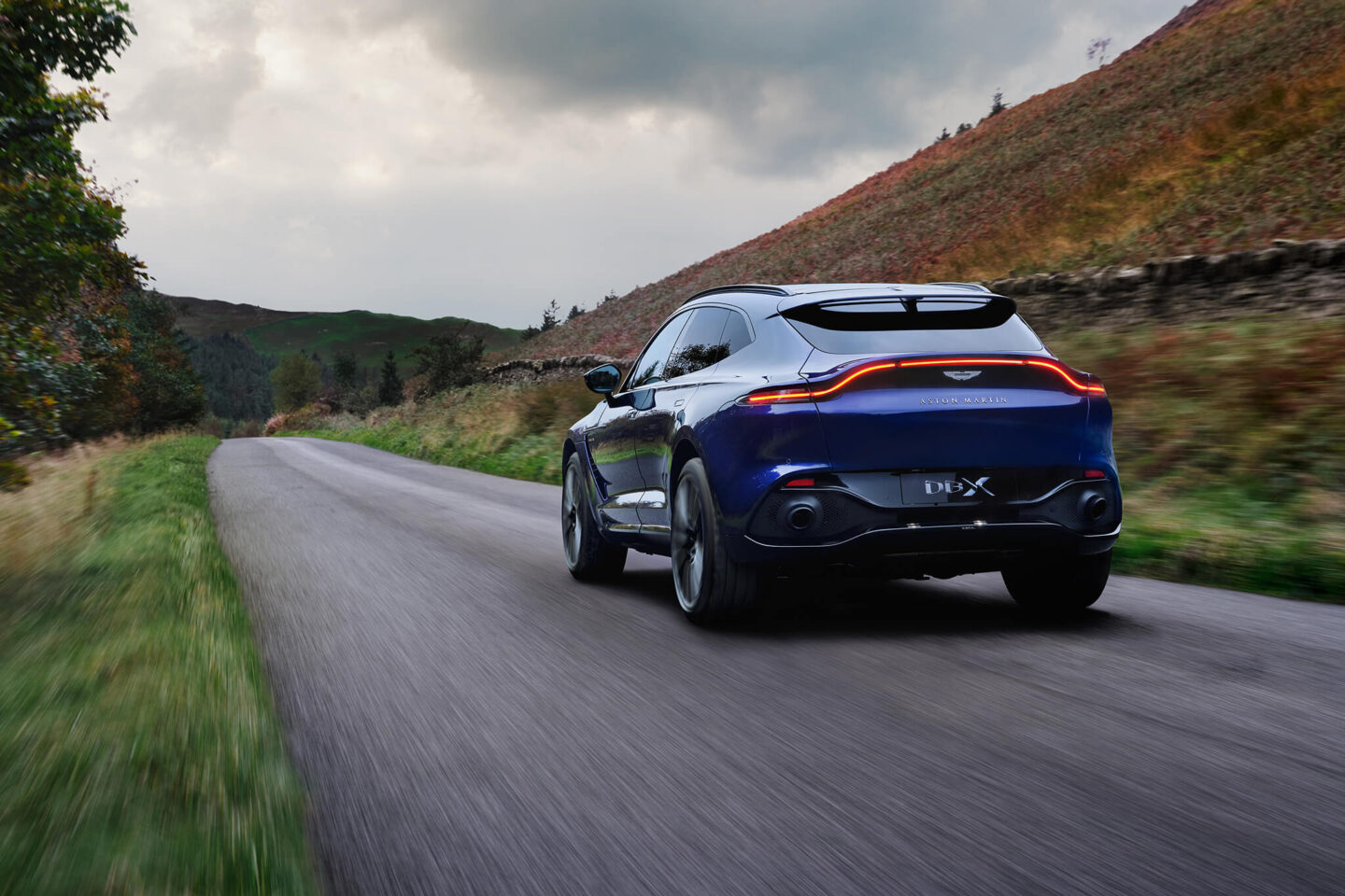 Aston Martin DBX Straight Six