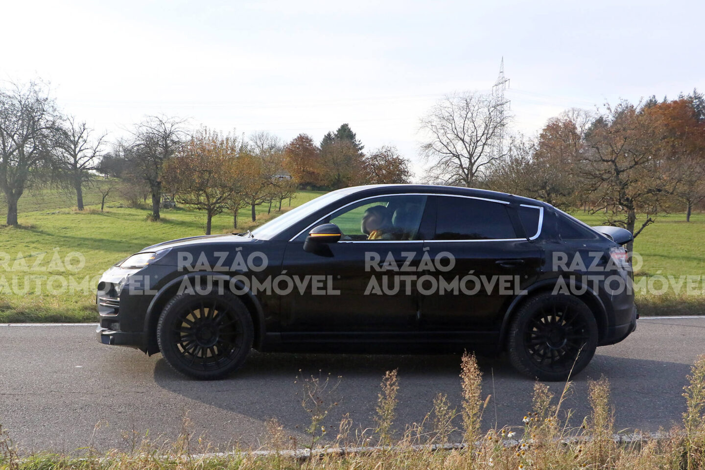 Porsche Macan elétrico fotos-espia