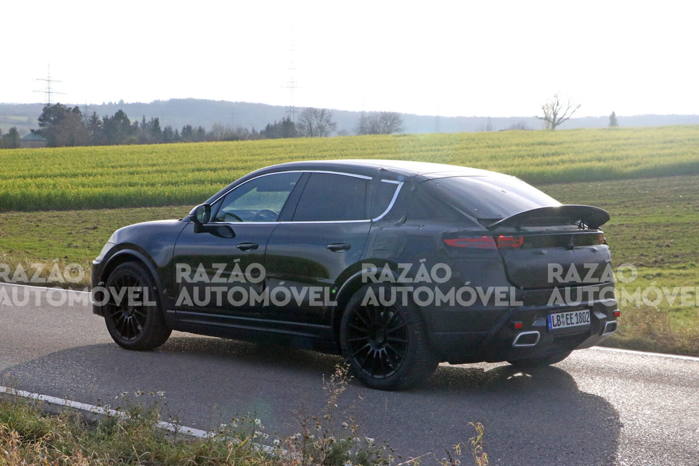 Porsche Macan elétrico fotos-espia