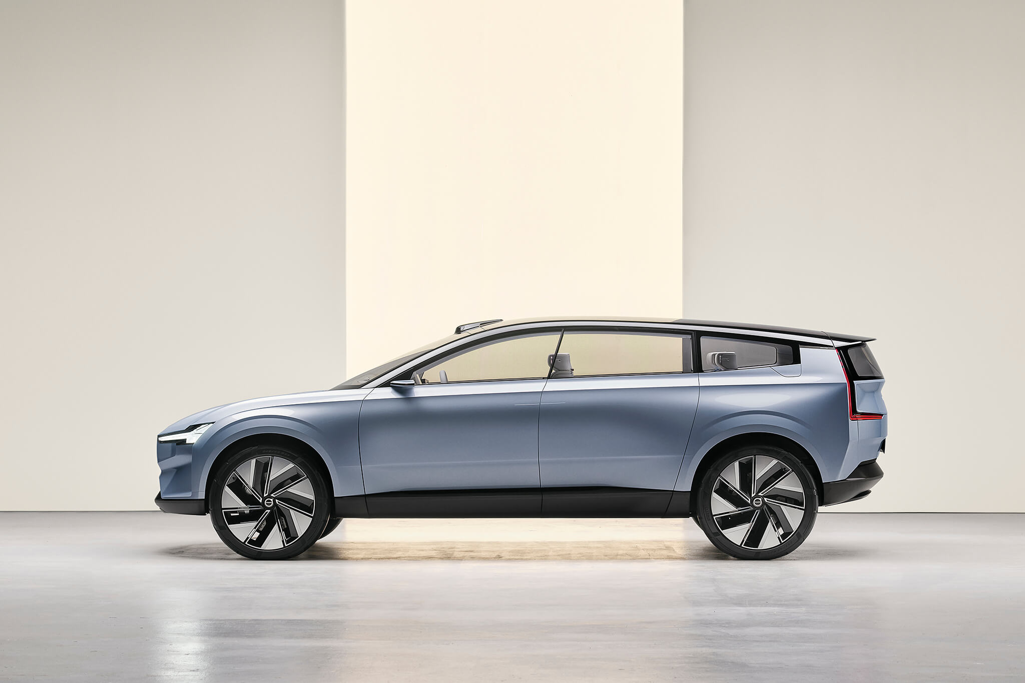 Volvo Concept Recharge