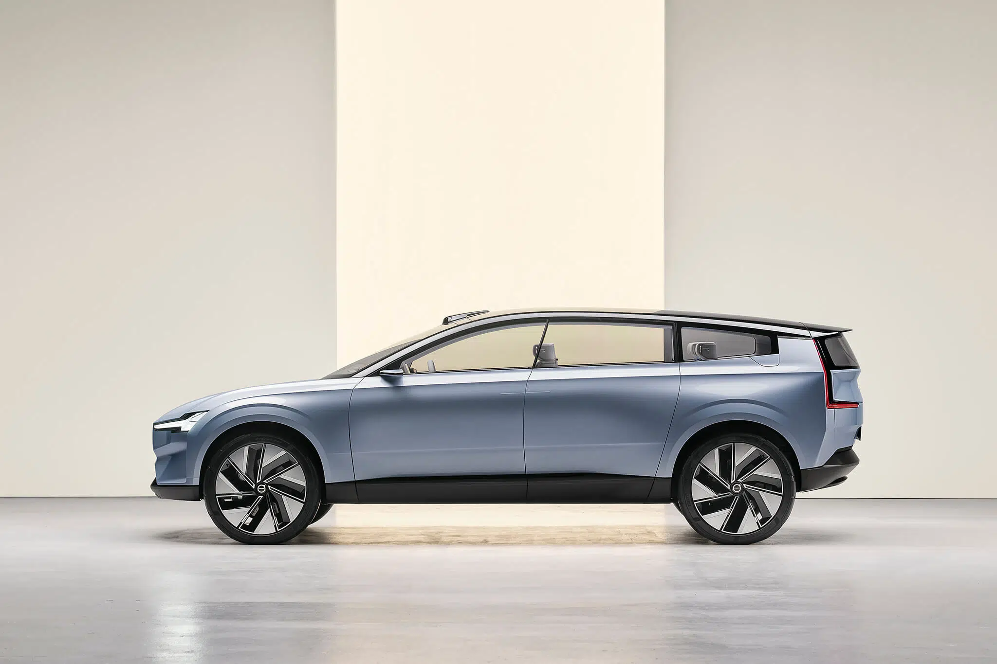 Volvo Concept Recharge