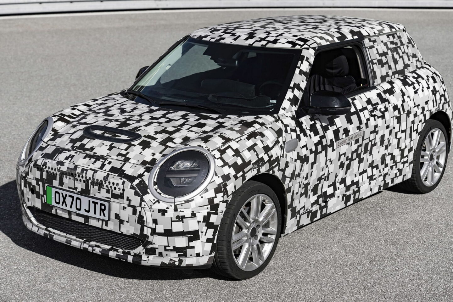 MINI Cooper Leak 2023