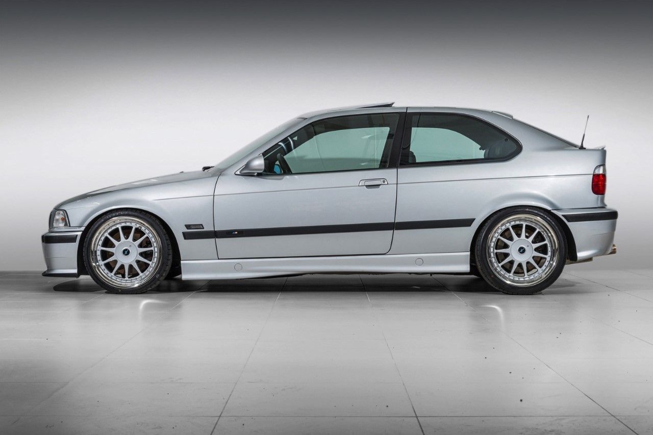 BMW Série 3 Compact V12