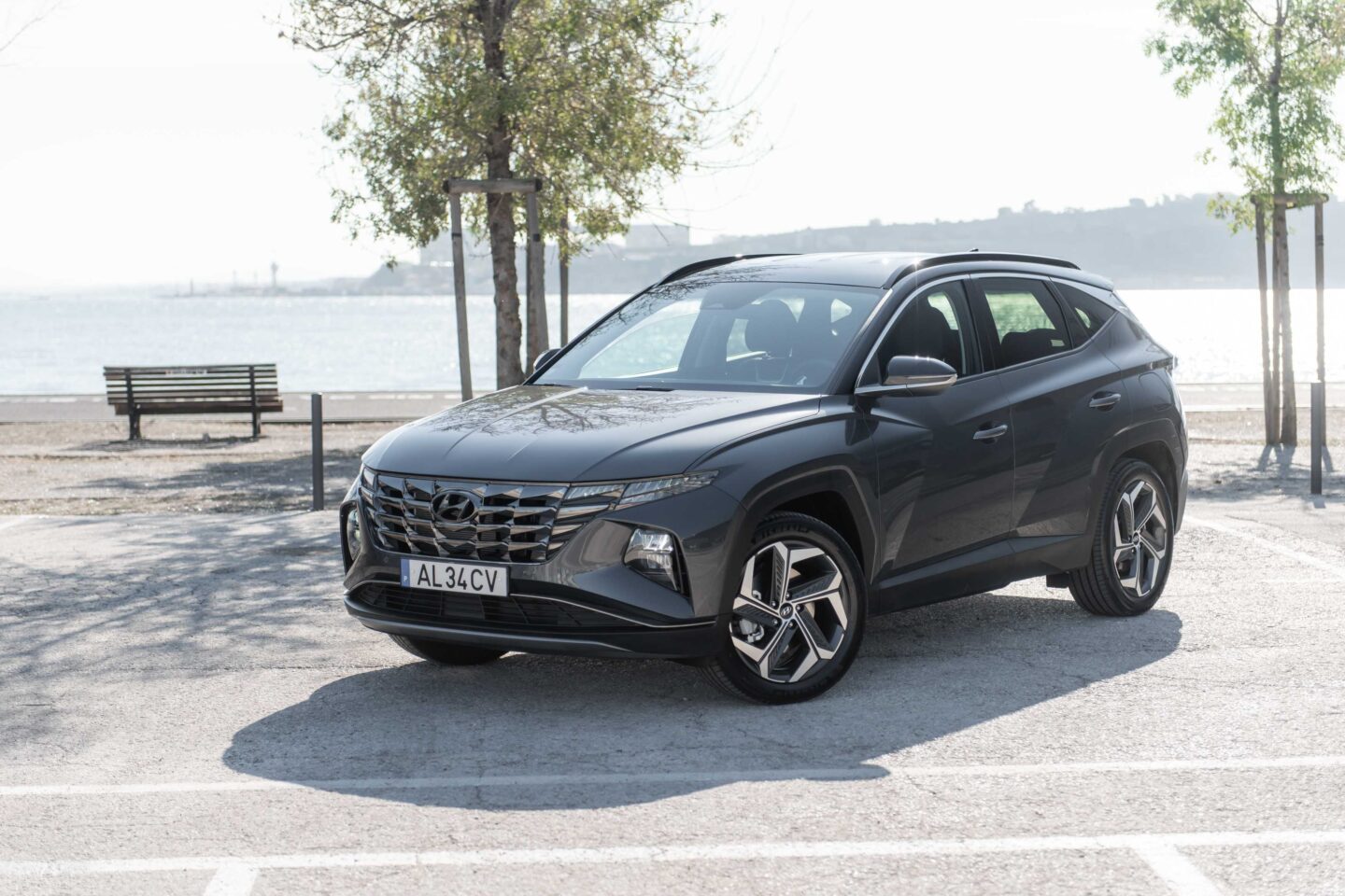 Hyundai Tucson PHEV Híbrido Plug-In, frente 3/4