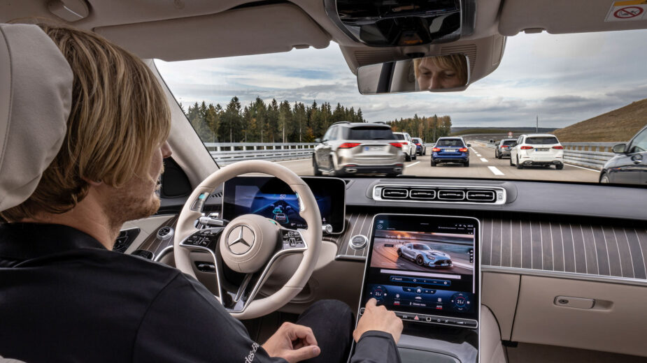 Mercedes Drive Pilot