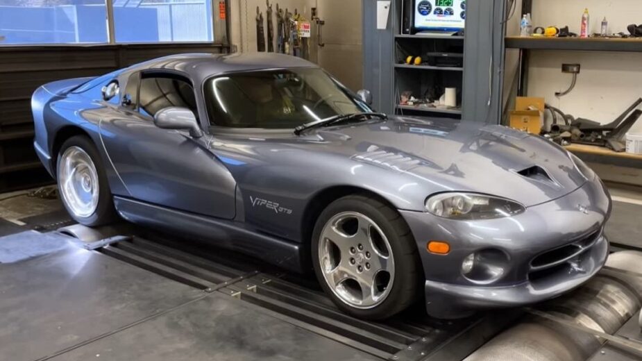 Dodge Viper GTS