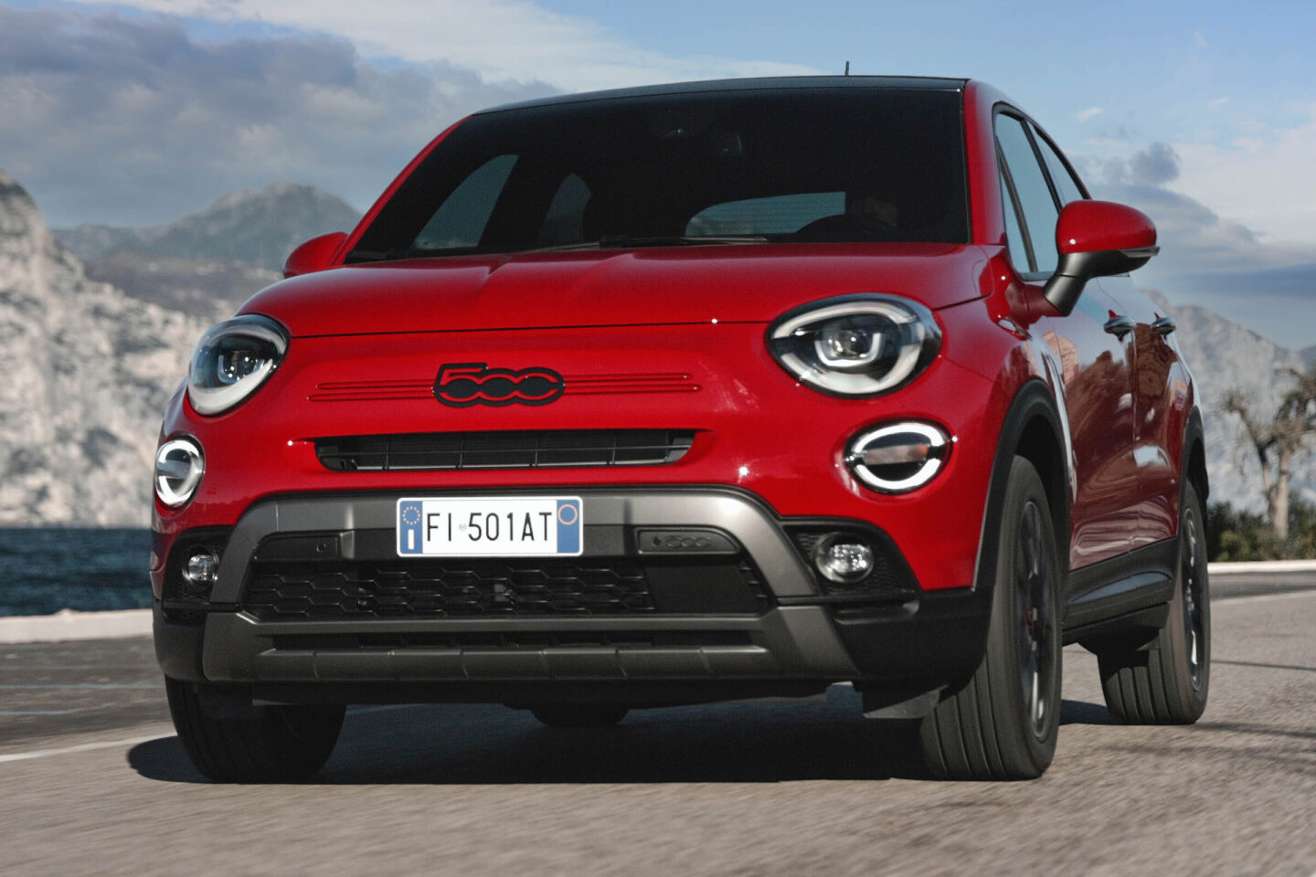 fiat 500x (red)