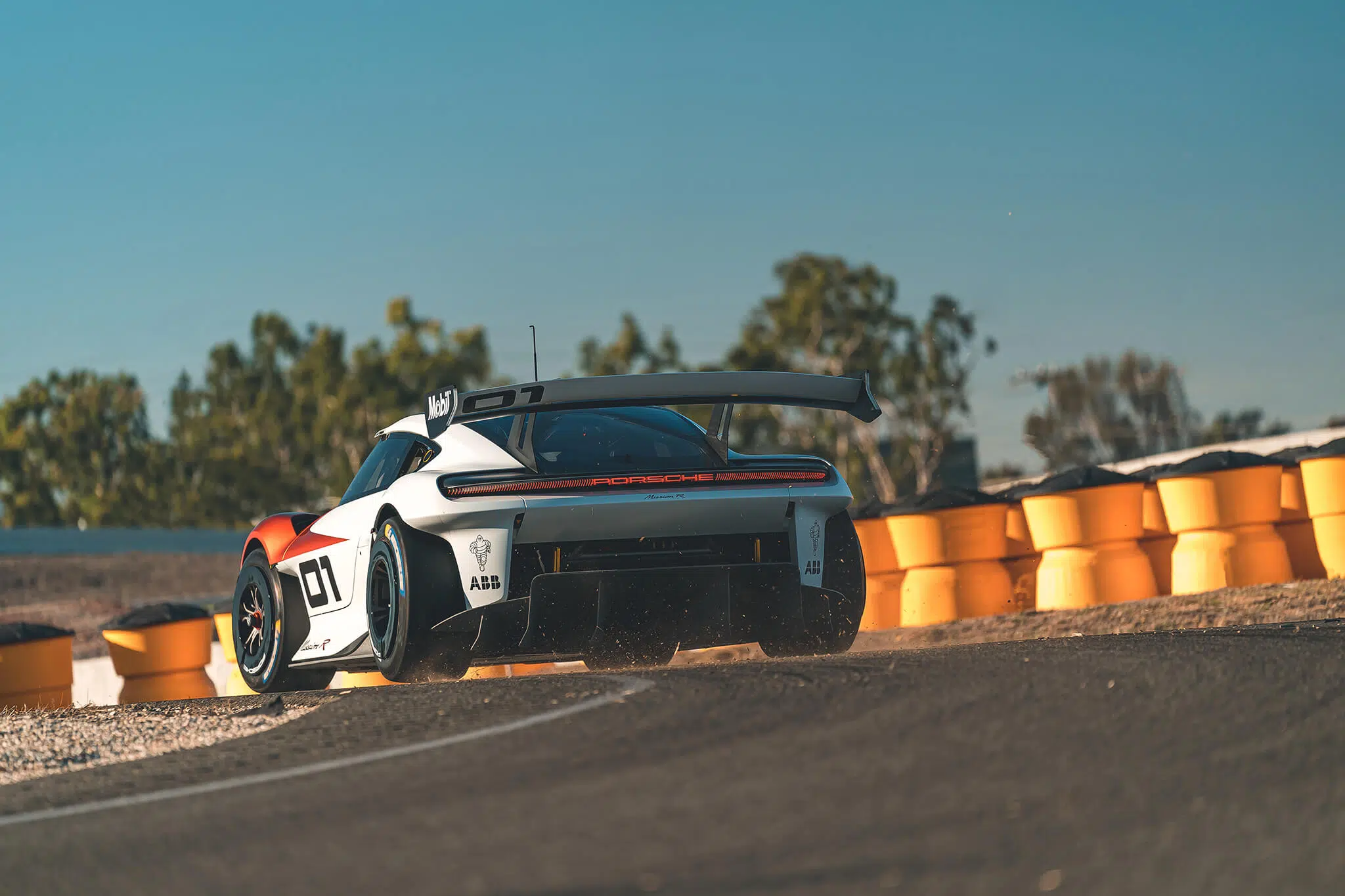 Porsche Mission R