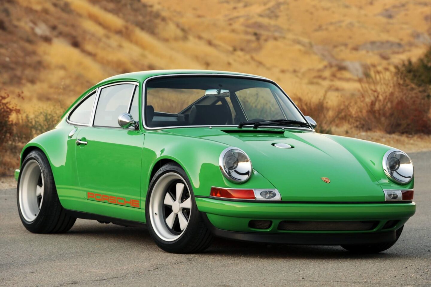 Singer 911