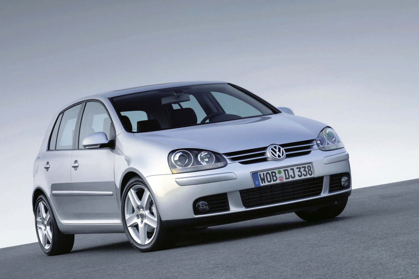 Volkswagen Golf V, frente