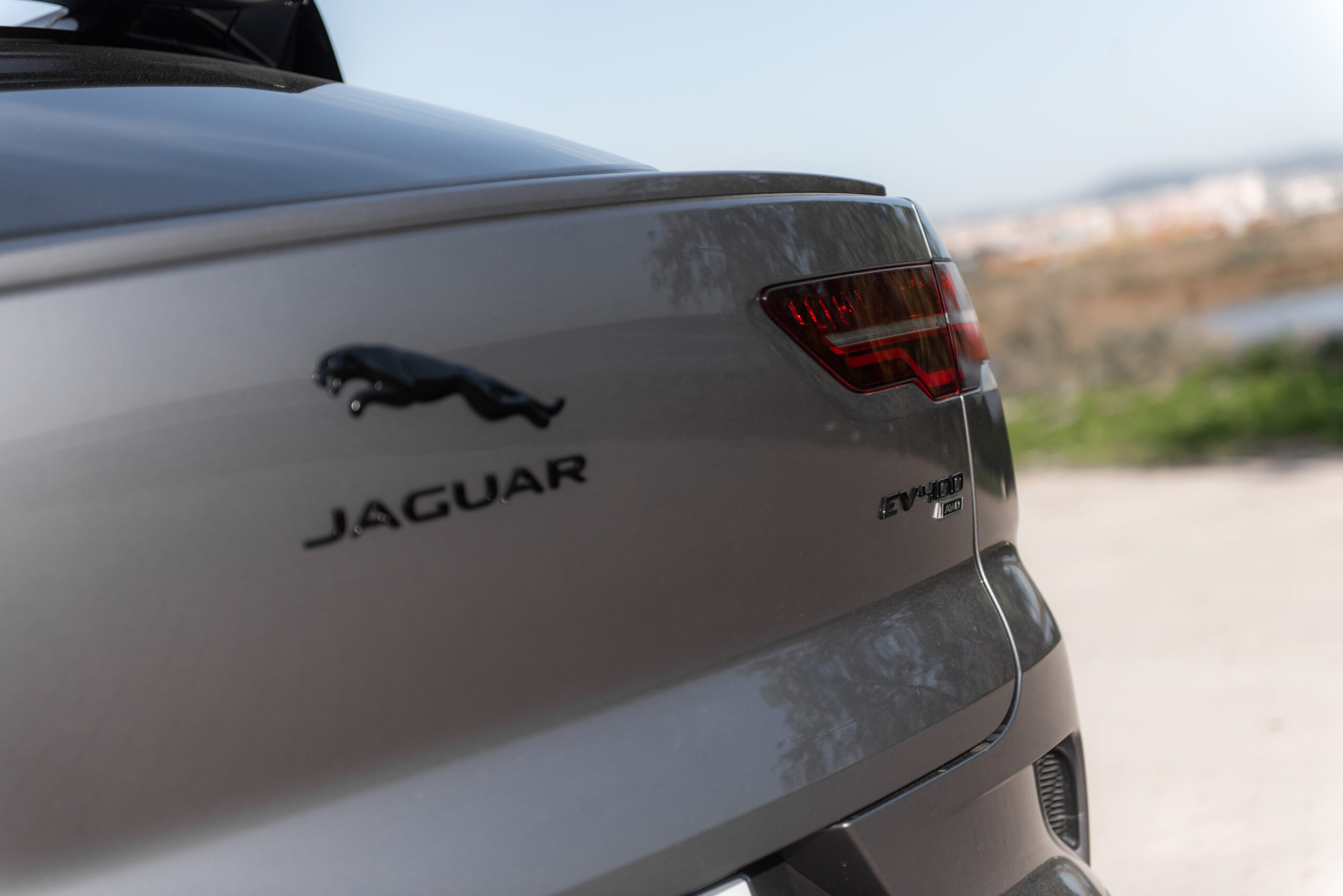 Jaguar I-Pace logo