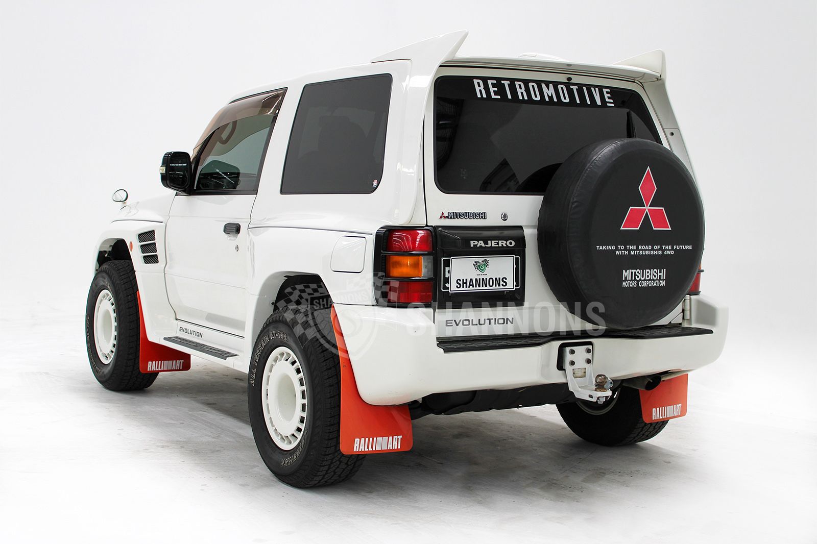 Mitsubishi Pajero Evolution