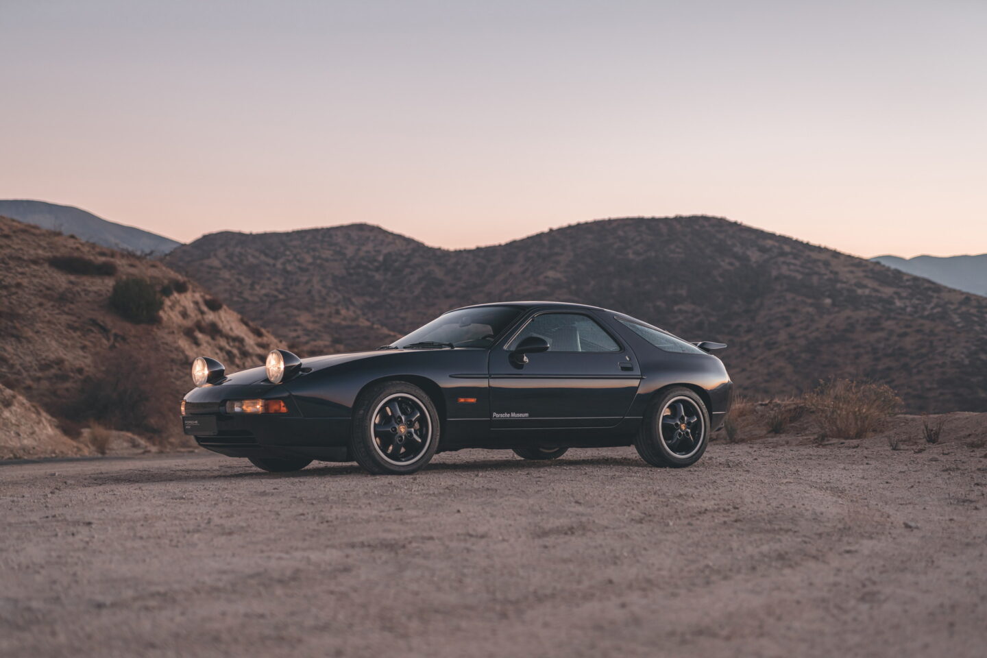 Porsche 928