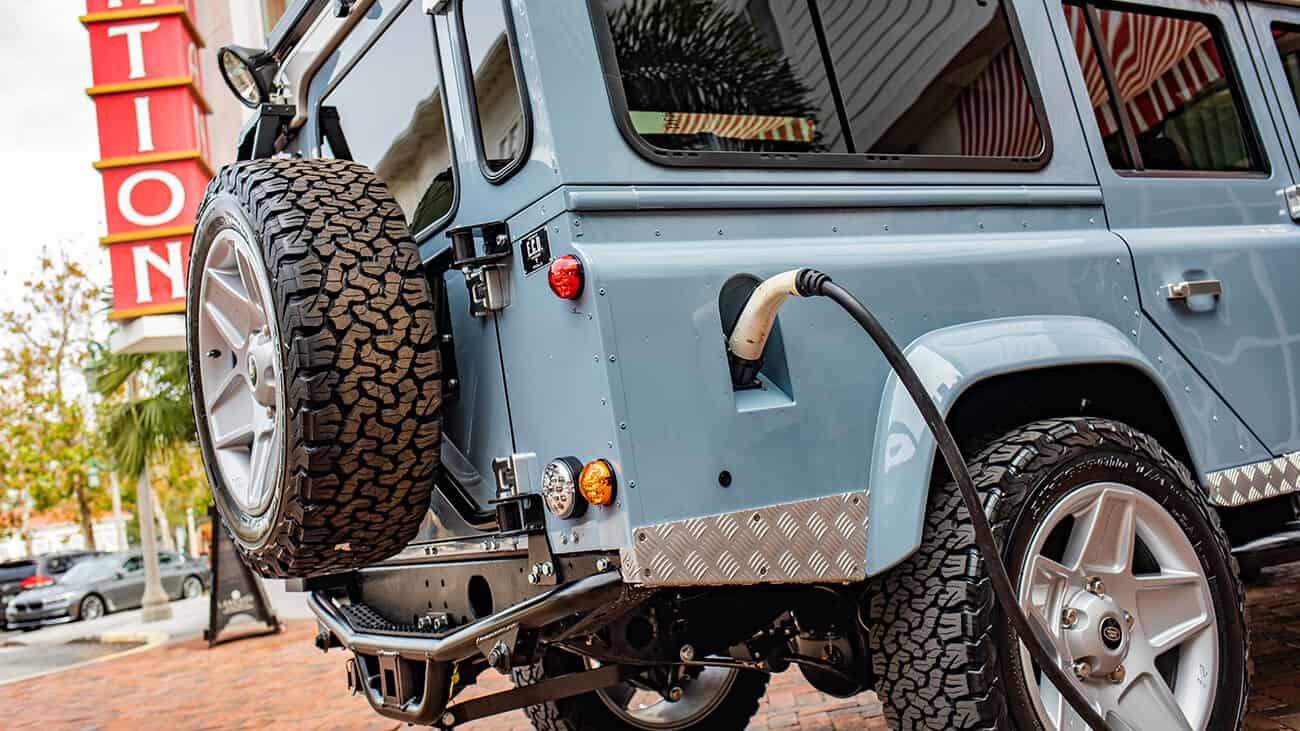 Tesla Land Rover Defender