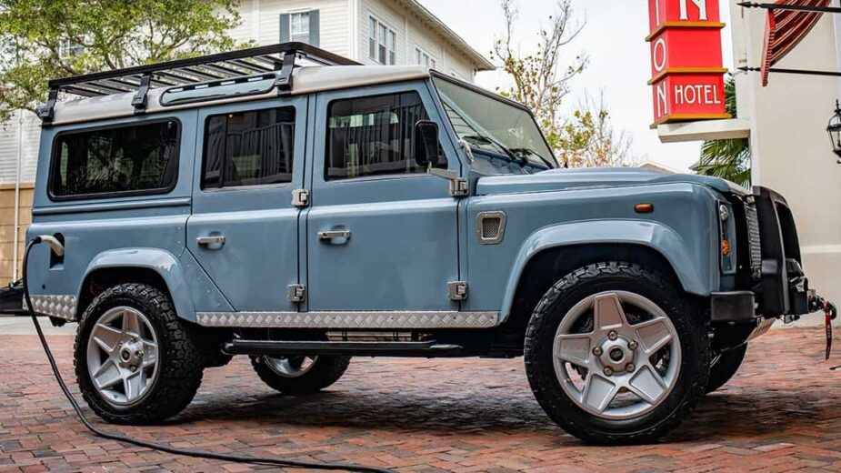 Tesla Land Rover Defender