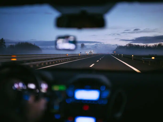 conduzir autoestrada