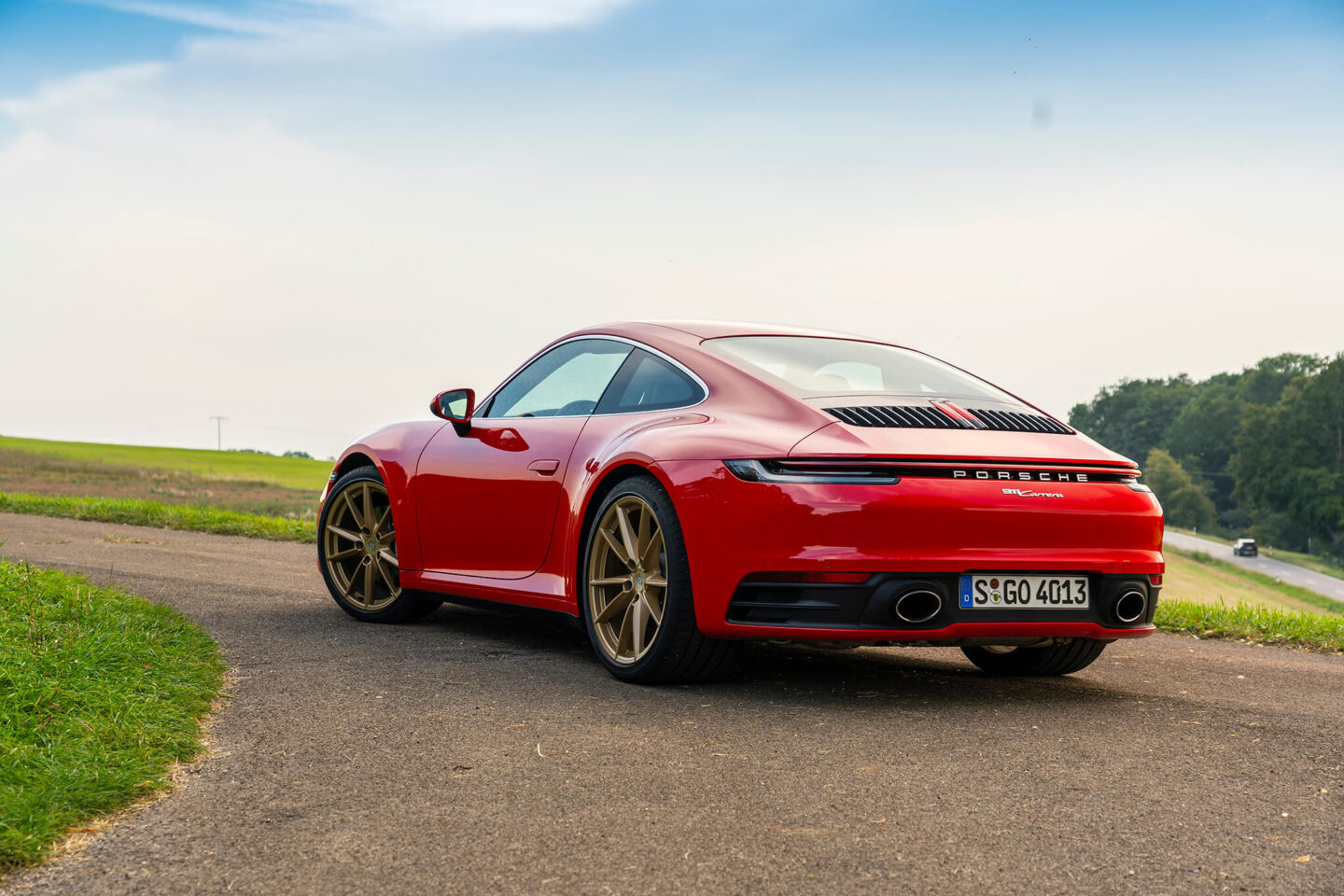 Porsche 911 Carrera (992)