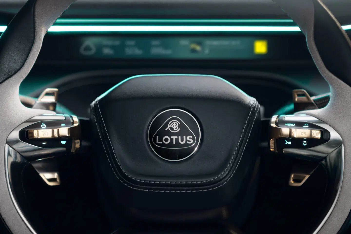 lotus Eletre volante