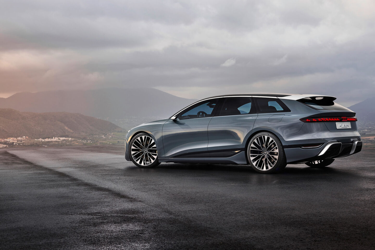 Audi A6 Avant e-tron concept