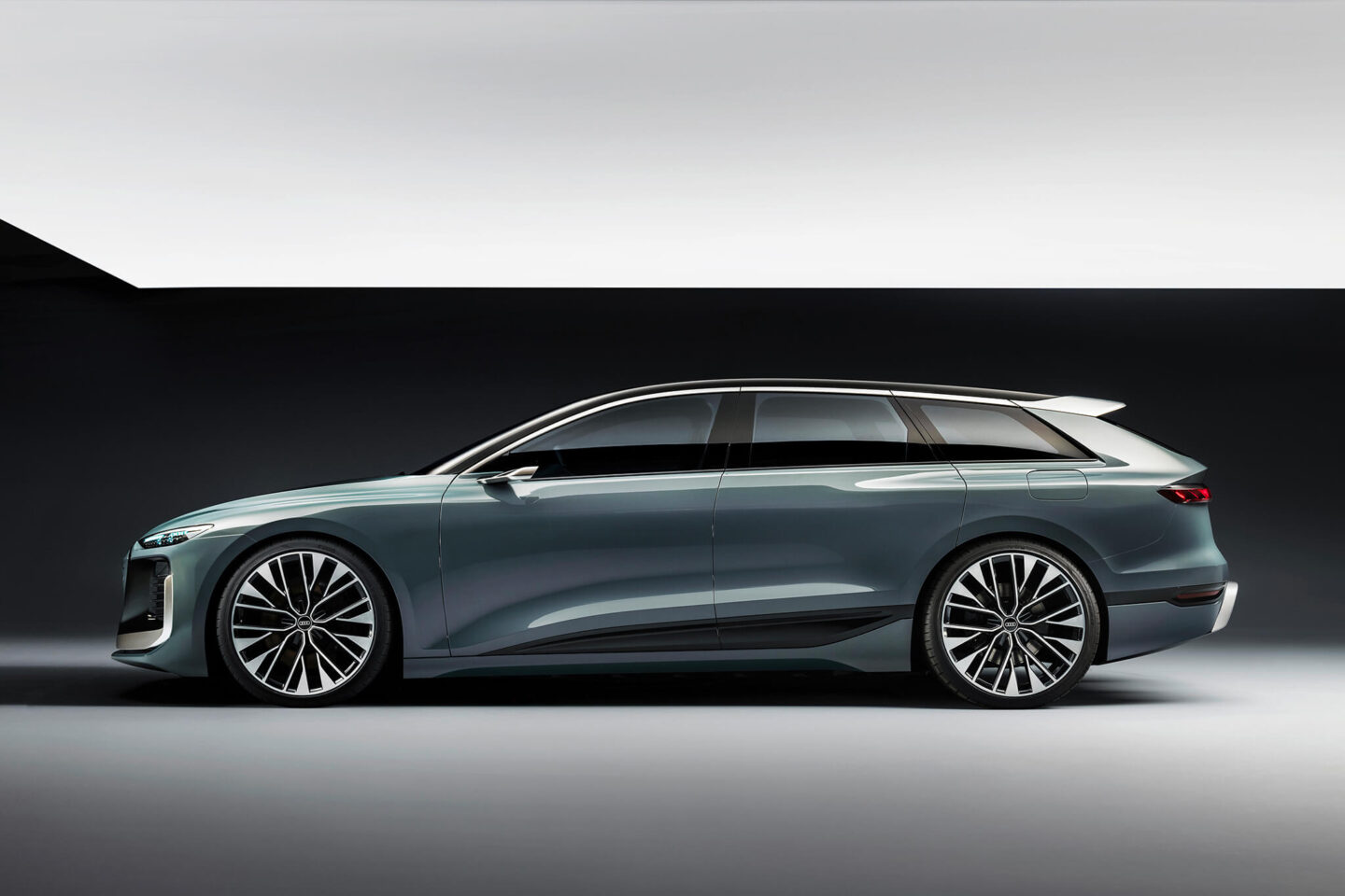 Audi A6 Avant e-tron concept