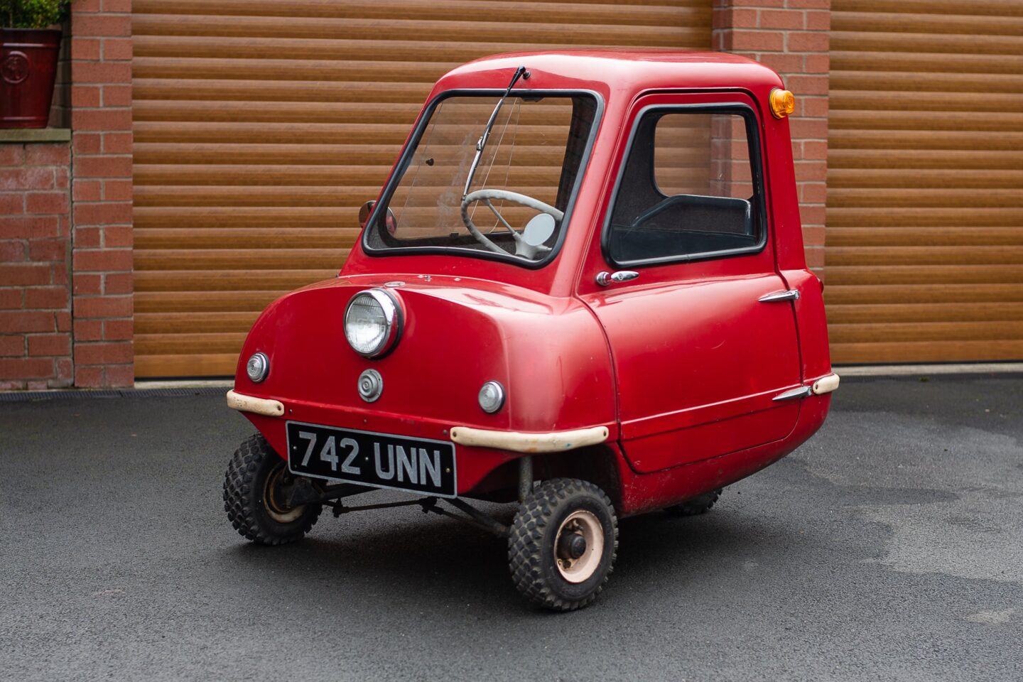 Peel P50