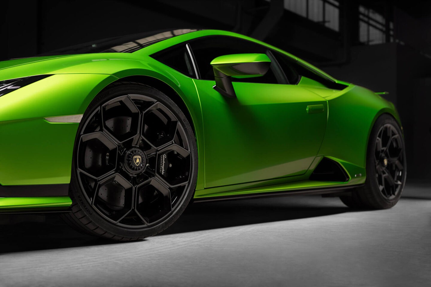 Lamborghini Huracan Tecnica (5)