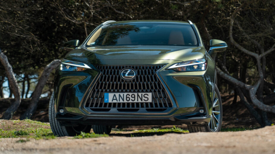 Lexus NX 450h+