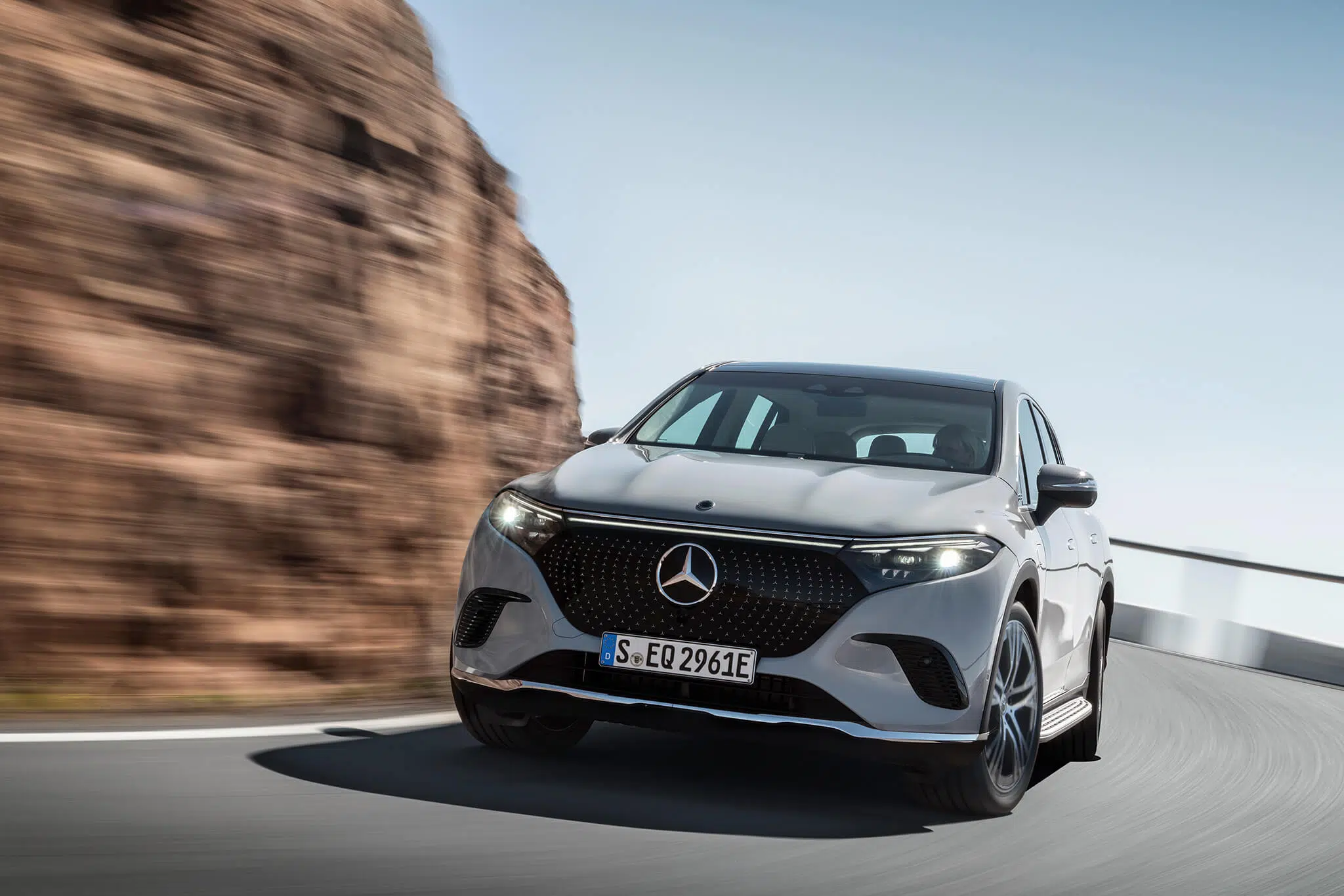 Mercedes-Benz EQS SUV