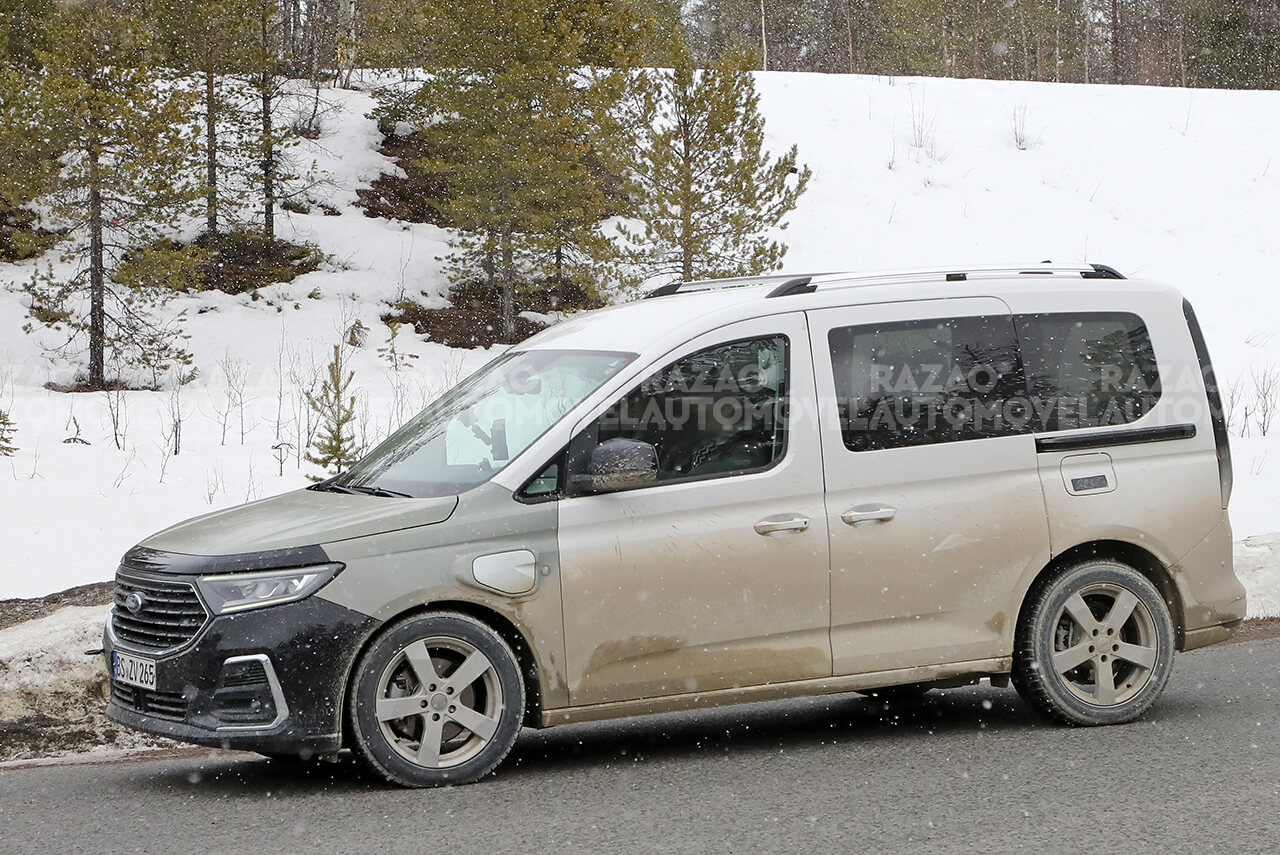 Ford Tourneo PHEV