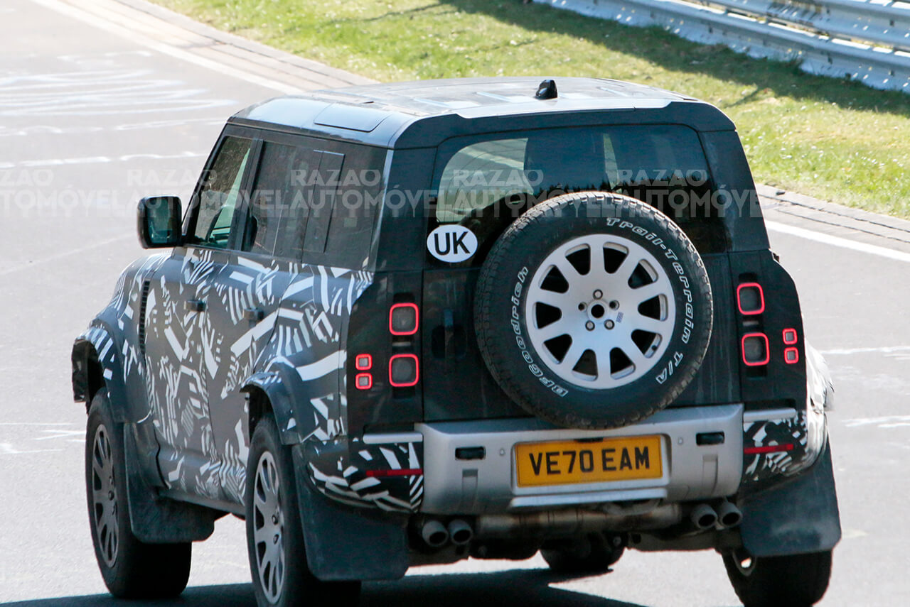 fotos-espia Land Rover Defender SVR (12)