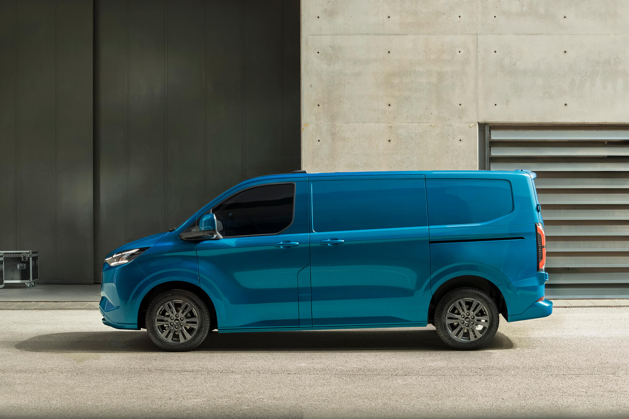 Ford E-Transit Custom