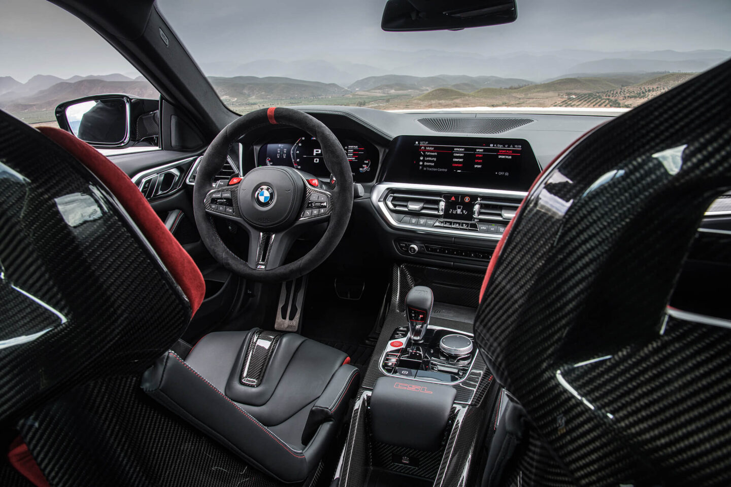 The interior of the BMW M4 CSL