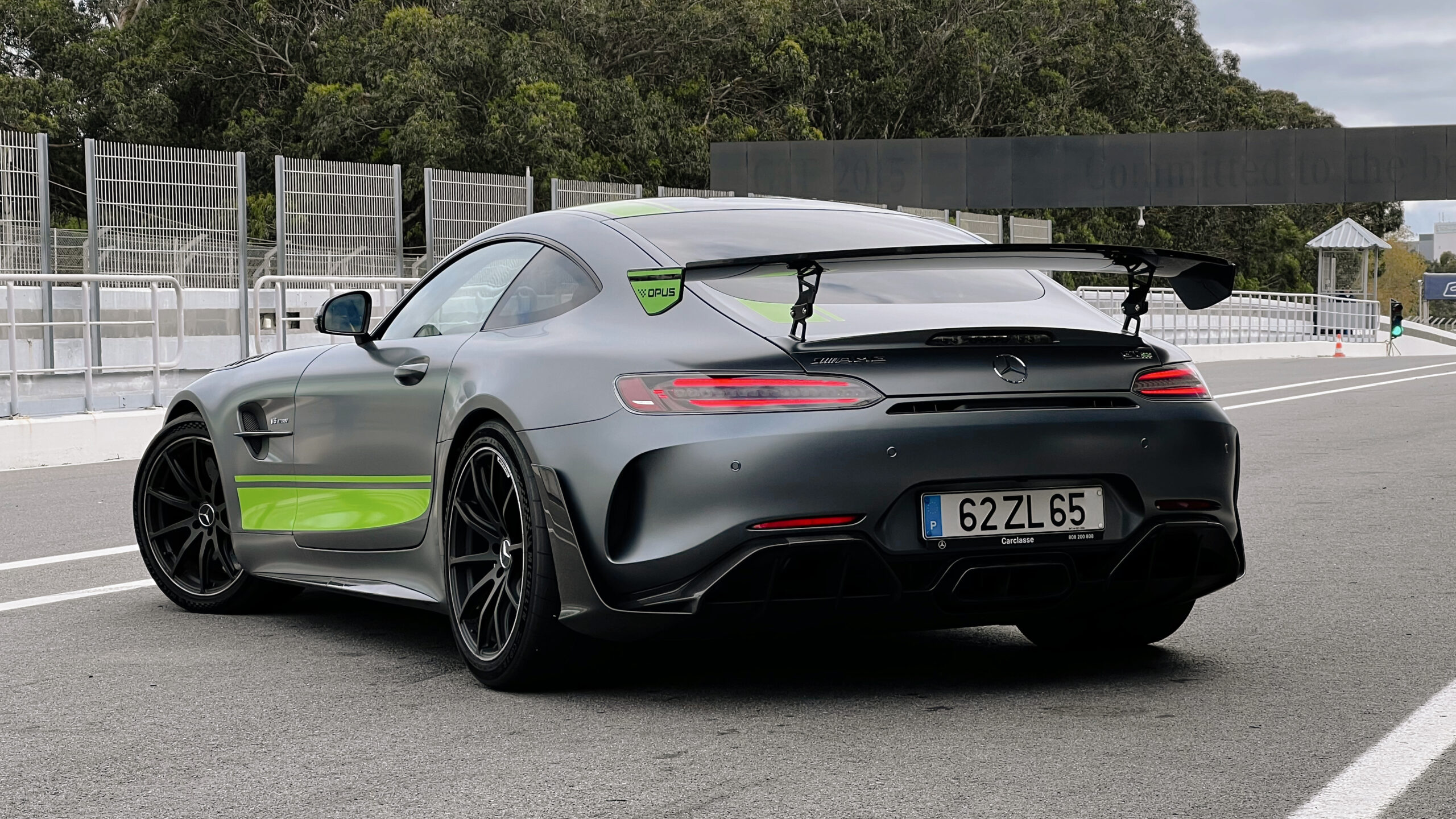 Mercedes-AMG GT R Pro Til Motorsport