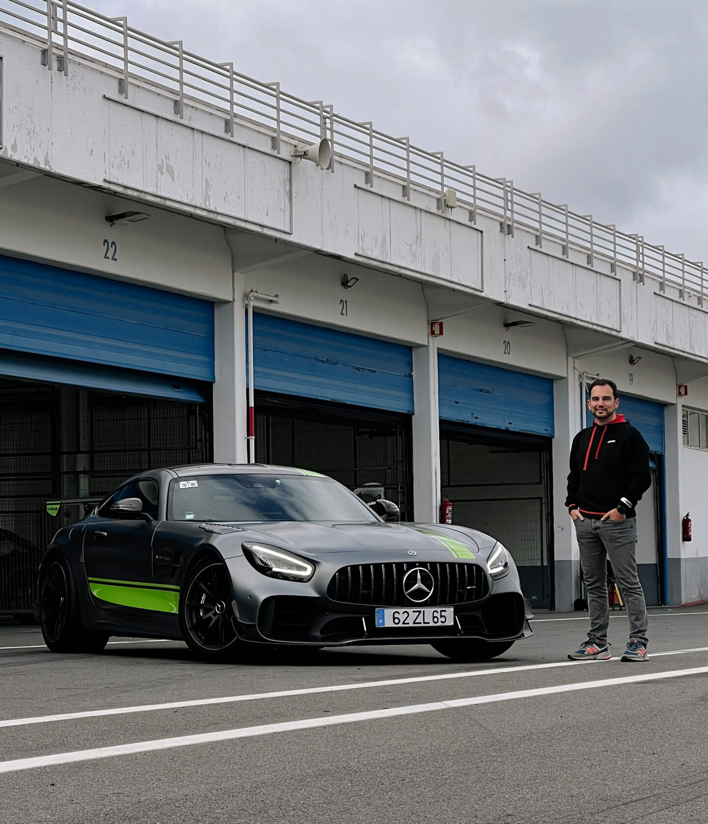 Mercedes-AMG GT R Pro Til Motorsport