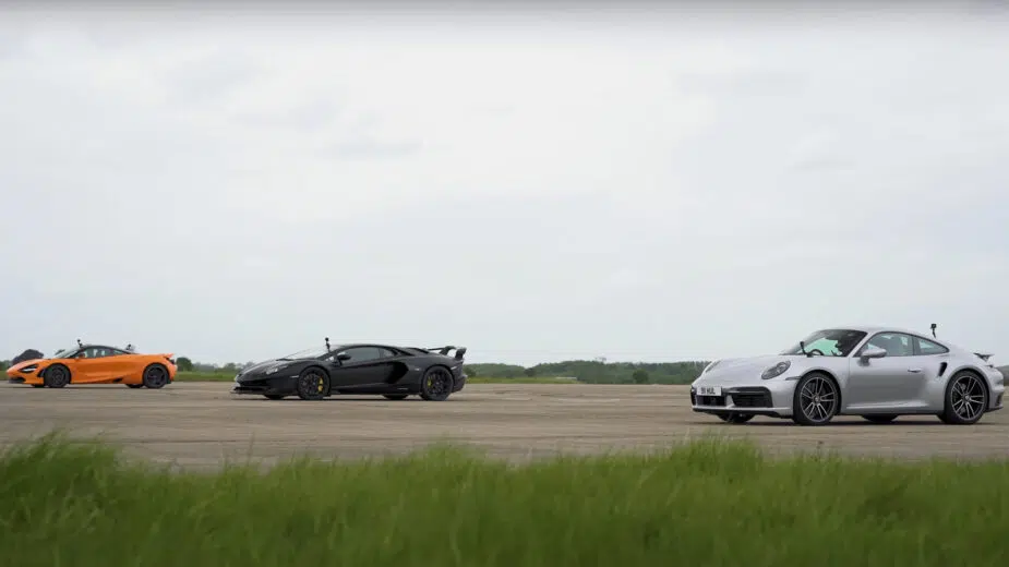 Drag Race 911 Turbo S, mclaren 720s e Aventador SVJ
