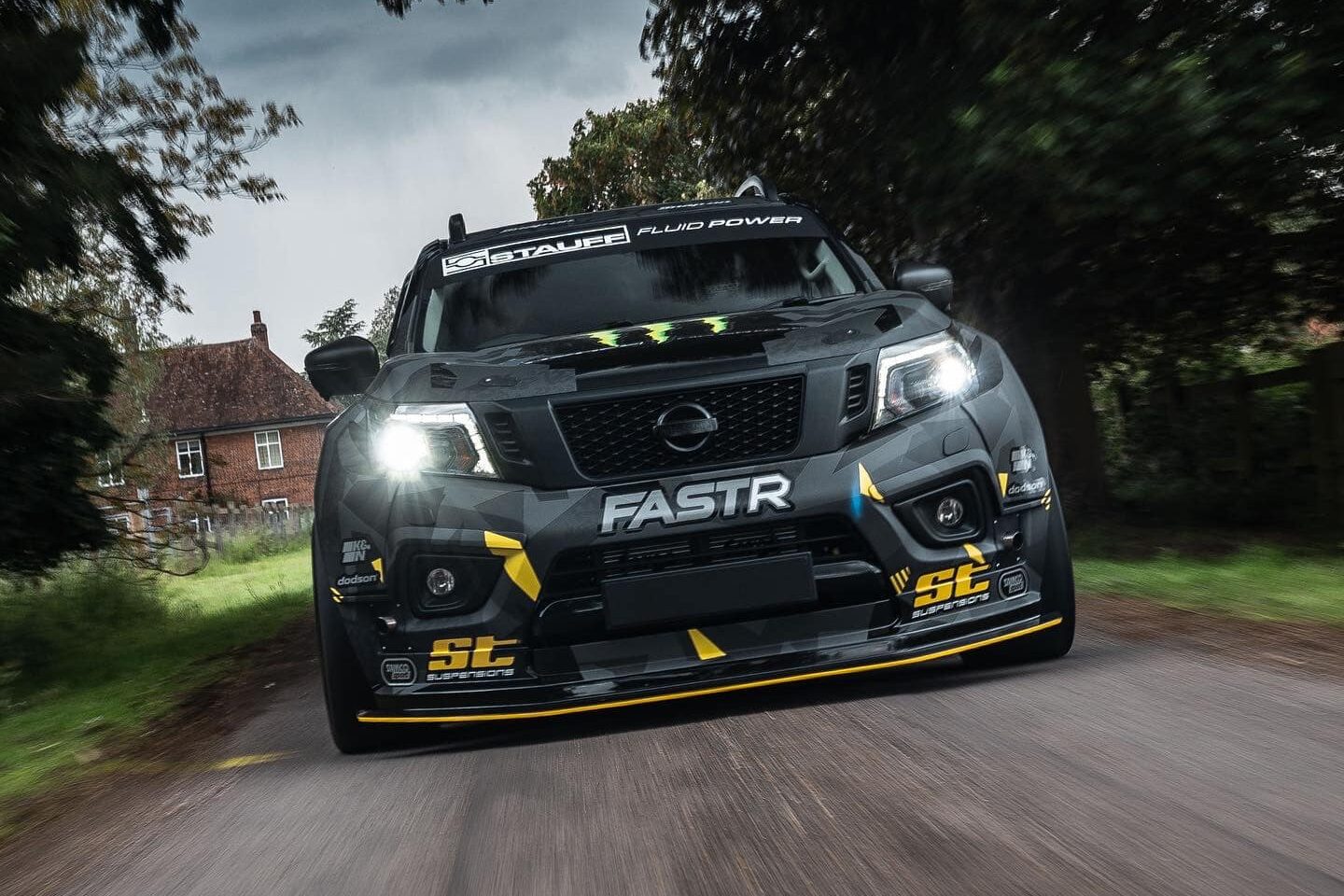 Nissan Navara-R