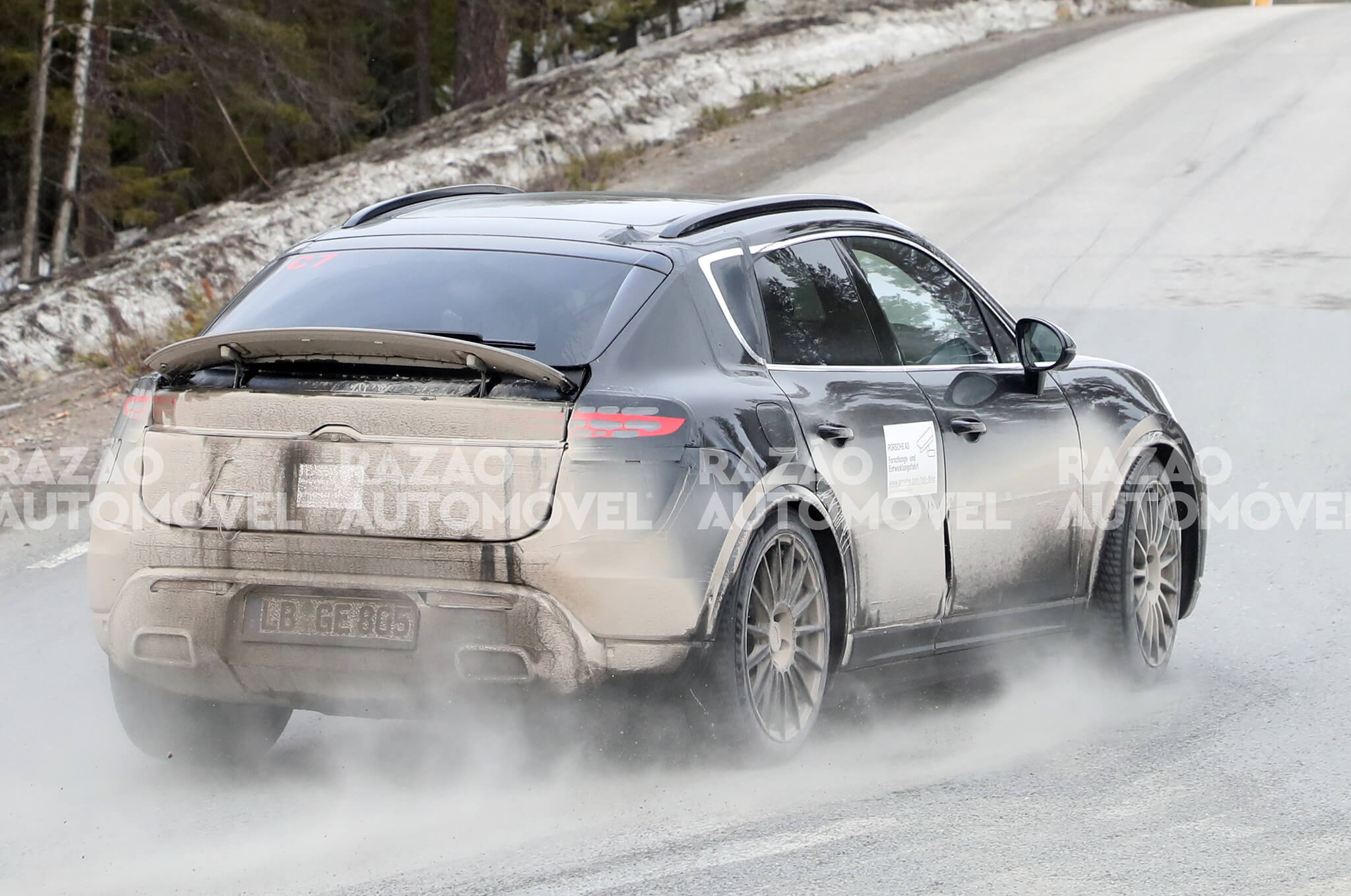 Fotos-espia-Porsche-Macan