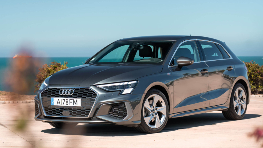 Audi A3 Sportback 35 TFSI S line. No meio é que está a virtude?