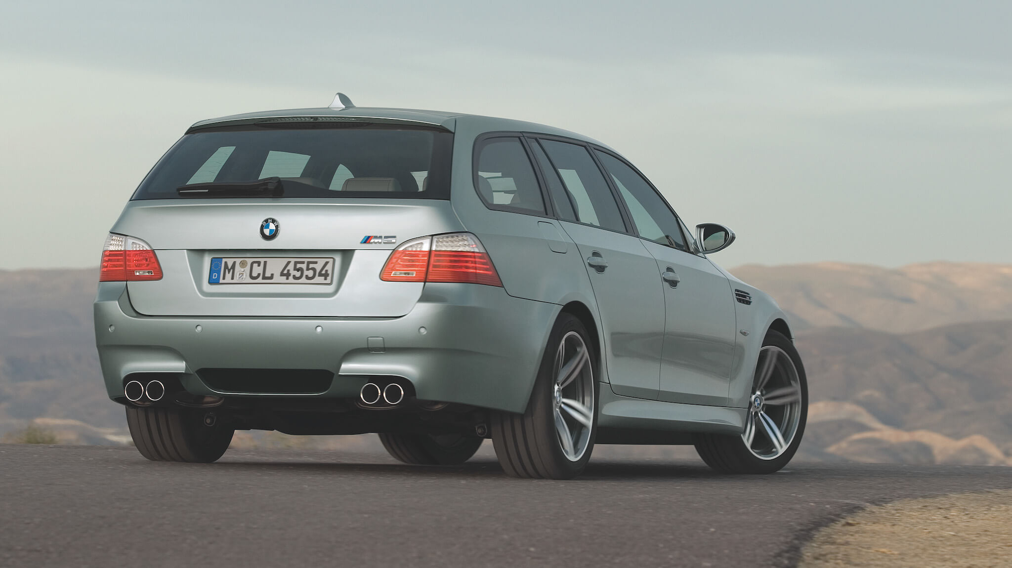 BMW M5 Touring E61 traseira