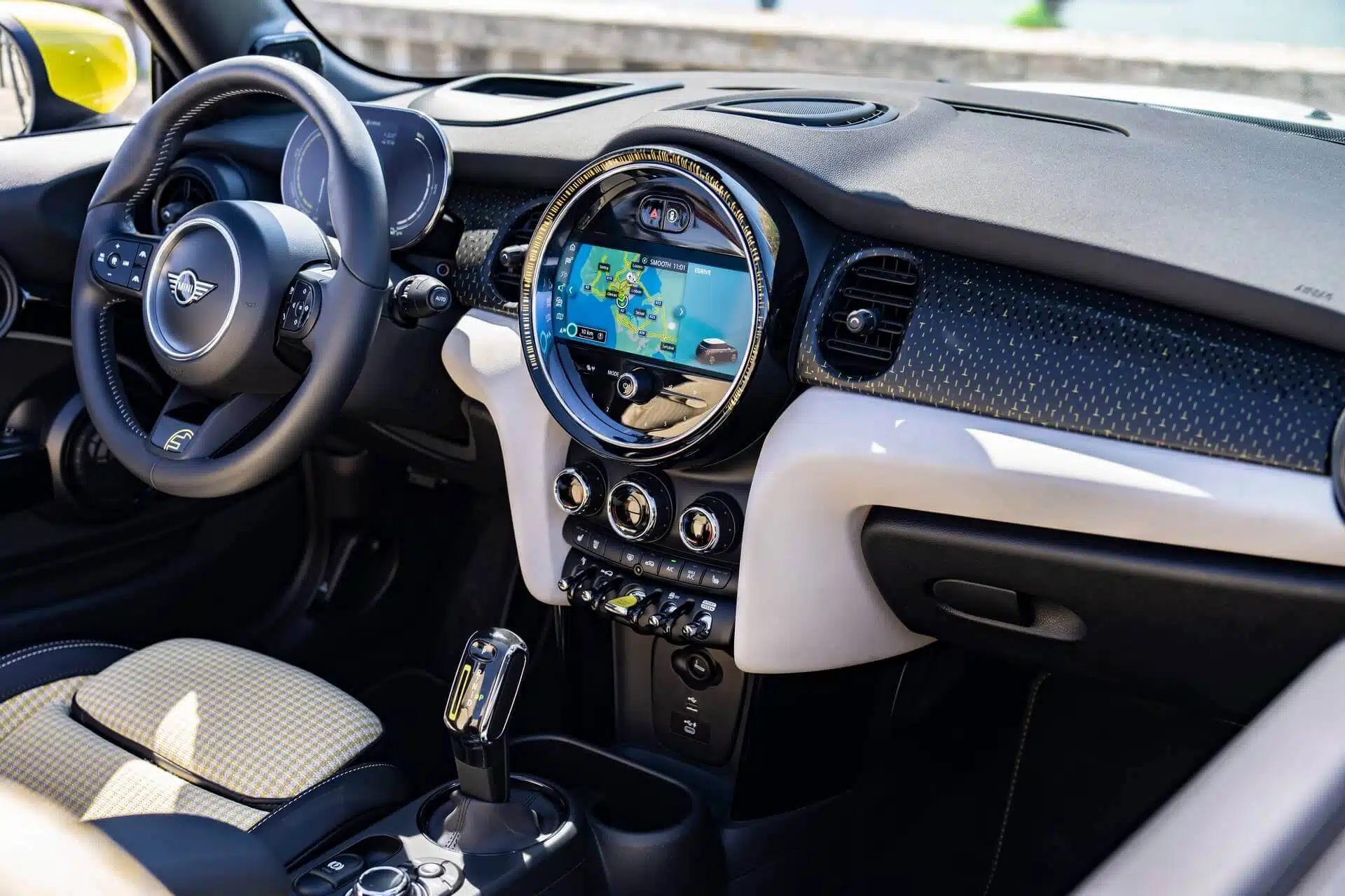 MINI Cooper SE Convertible