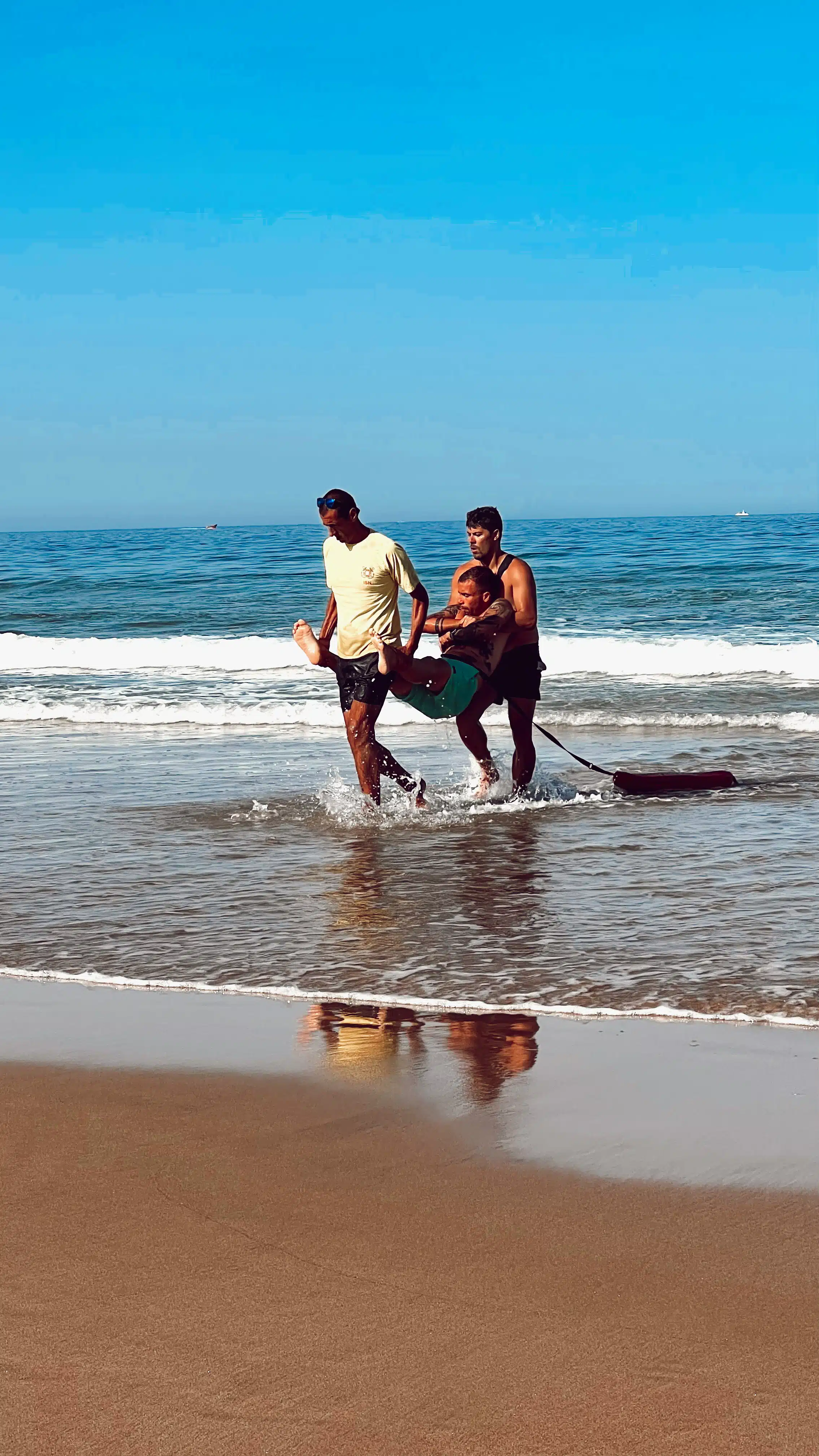 simulacro salvamento naufrago