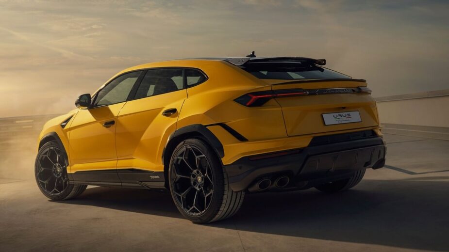 Lamborghini Urus Performante 2023 3/4 traseira