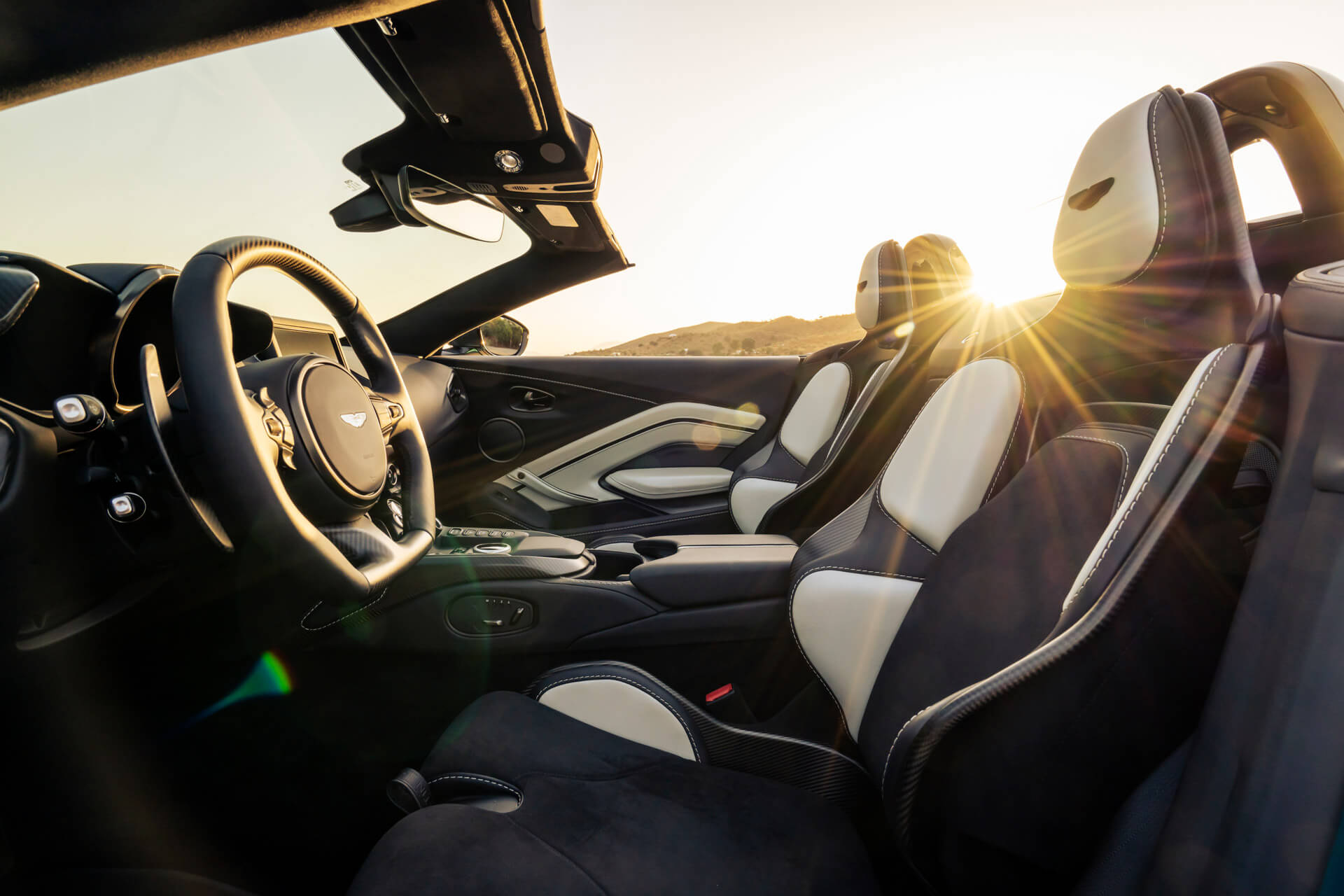 Aston Martin V12 Vantage Roadster interior