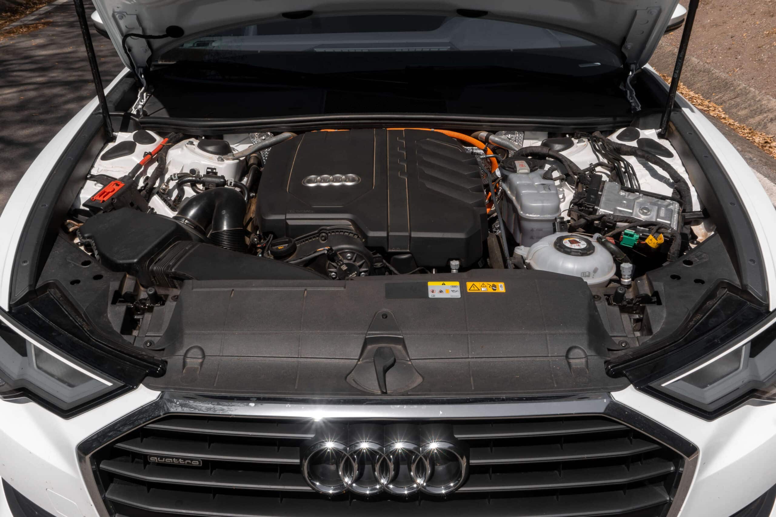 Audi A6 Avant 50 tfsi e Quattro motor