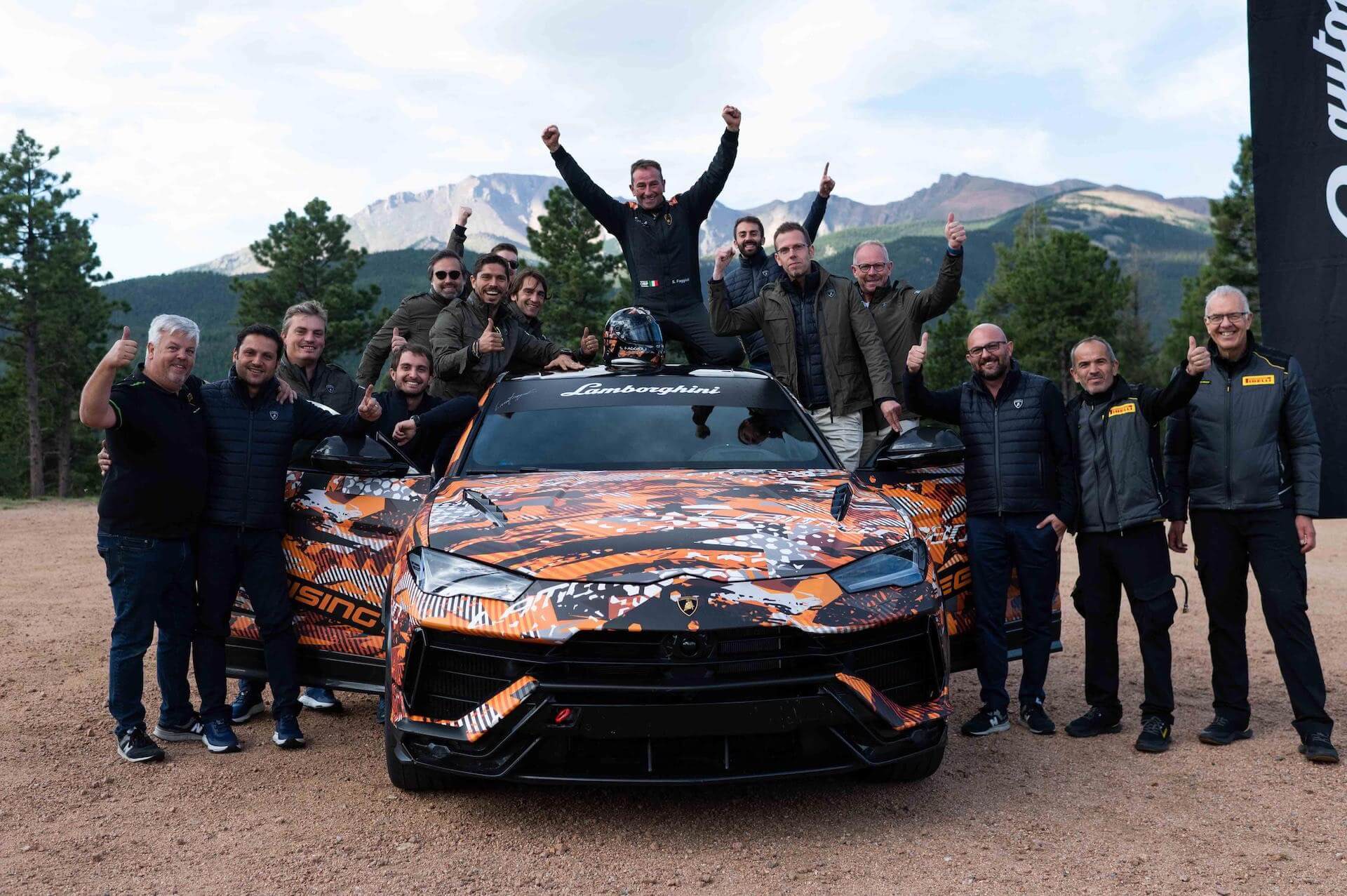 Lamborghini Urus EVO recorde subida Pikes Peak