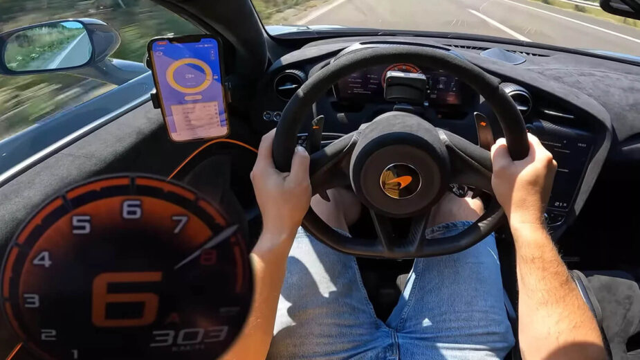 McLaren 765LT cockpit