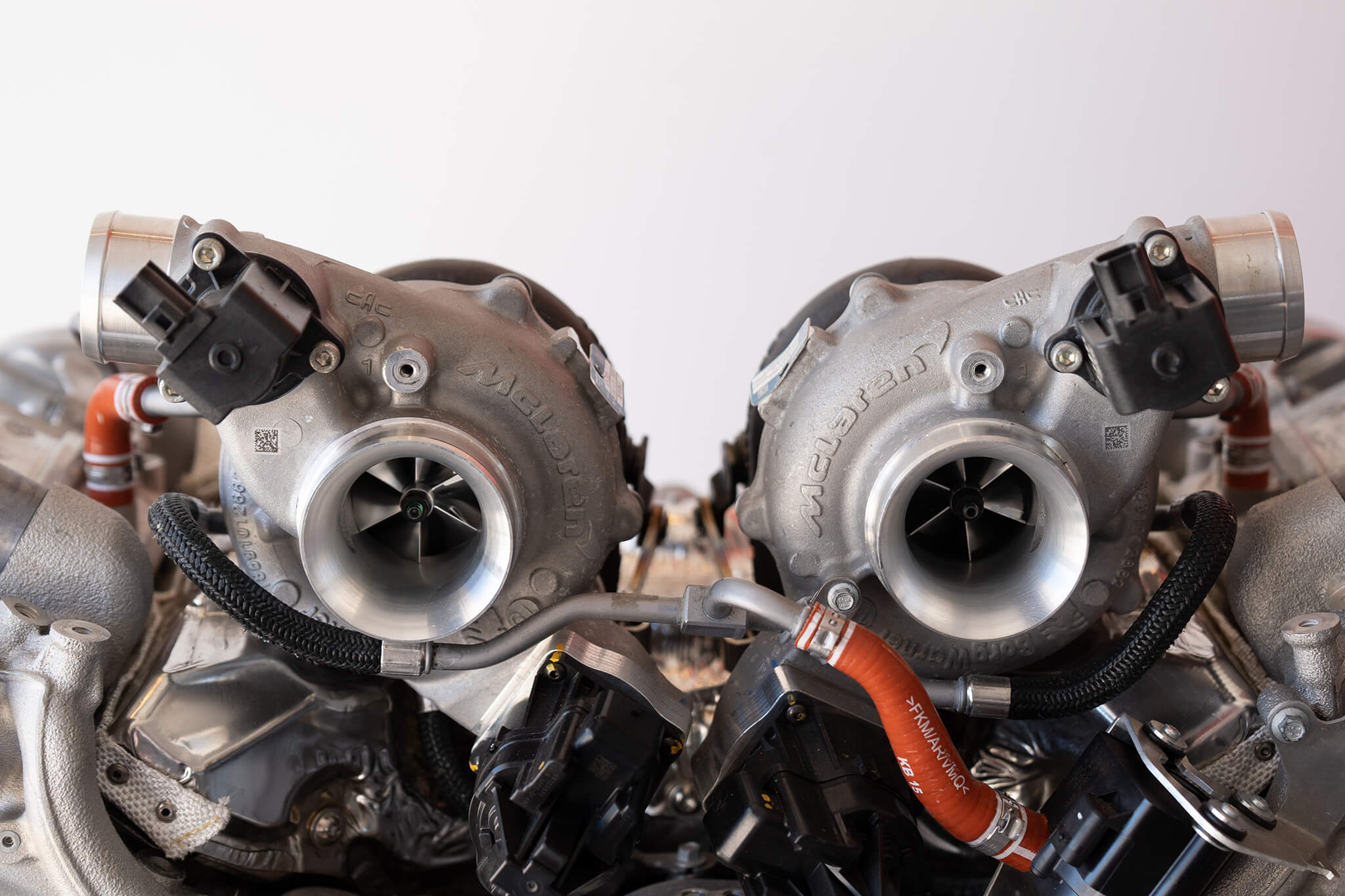Detalhe do V6, com vista sobre os turbocompressores